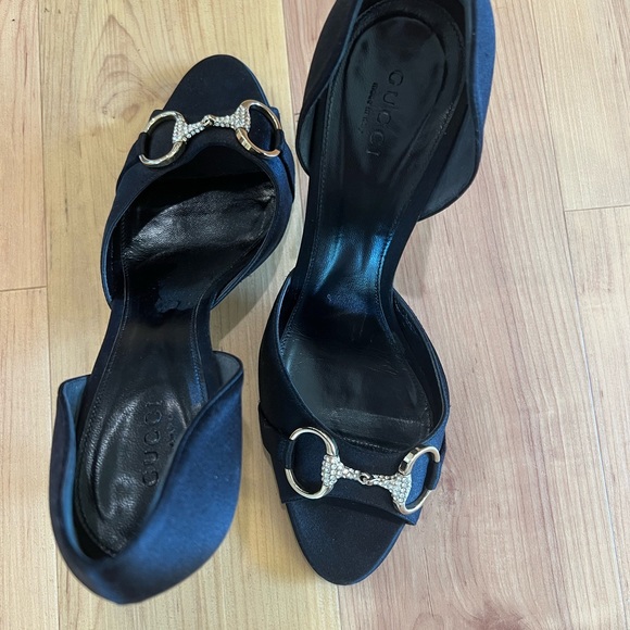 Authentic Gucci Heels - Picture 2 of 8